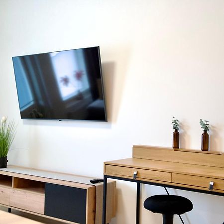 Brandnew Modern Condo With Sauna 罗瓦涅米 外观 照片
