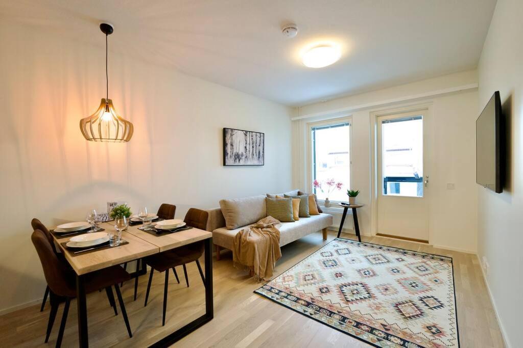 Brandnew Modern Condo With Sauna 罗瓦涅米 外观 照片