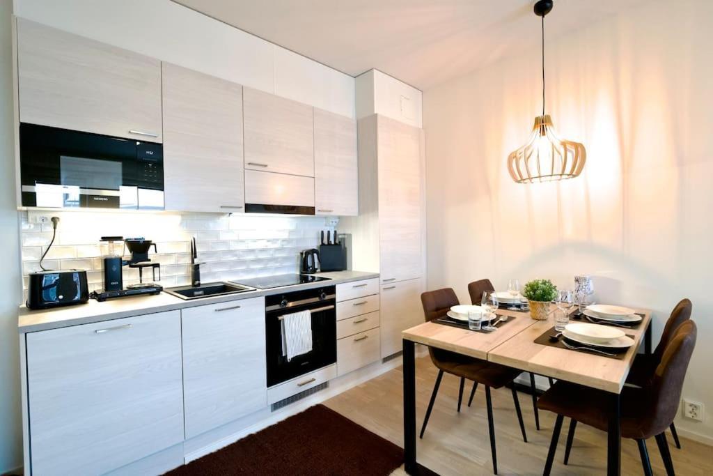 Brandnew Modern Condo With Sauna 罗瓦涅米 外观 照片